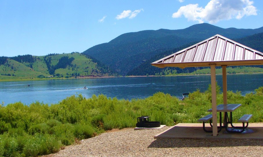Eagle Nest Lake State Park, New Mexico, USA